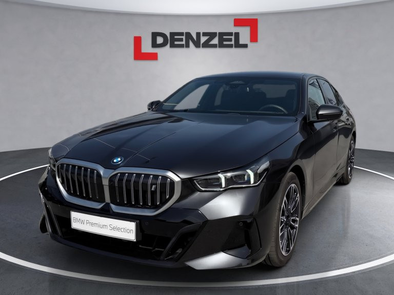 Bild 1: BMW i5 eDrive40 Limousine