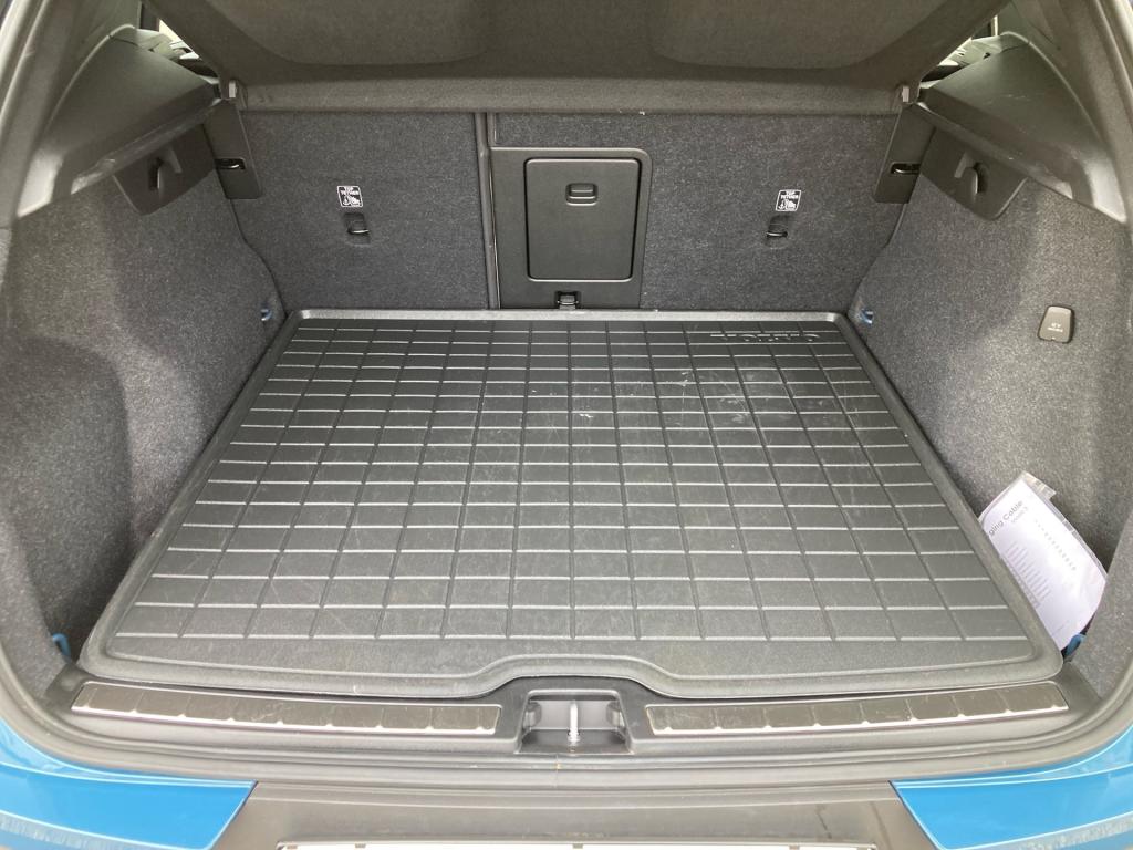 Bild 12: VOLVO PKW XC40 T4 Recharge PHE