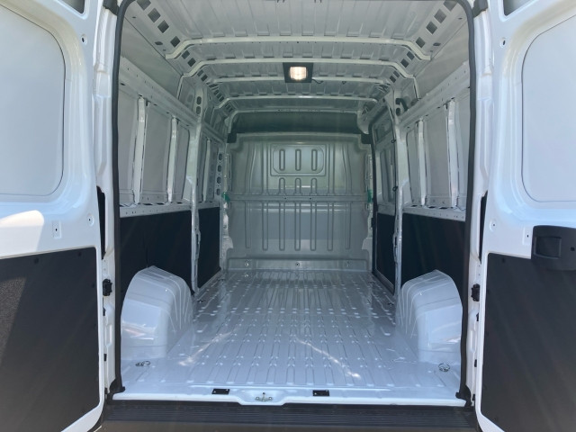 Bild 12: Fiat Transporter Ducato Maxi L3H2 KW 3.5T Diesel 140 Manuell