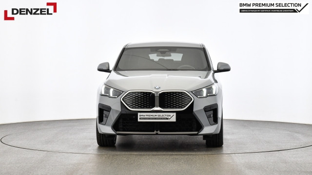 Bild 1: BMW iX2 eDrive 20 U10