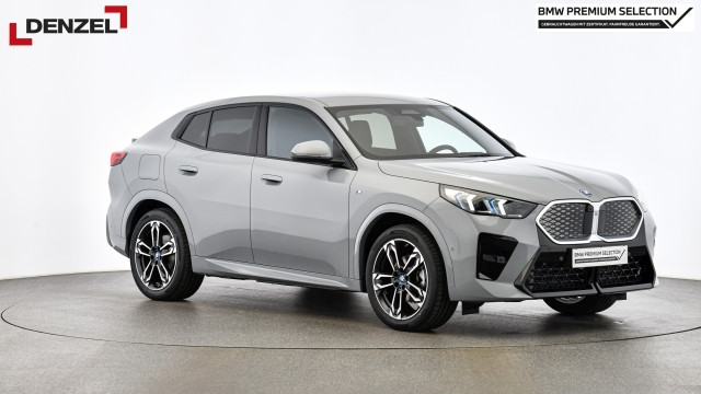 Bild 2: BMW iX2 eDrive 20 U10