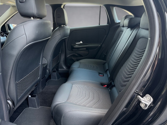 Bild 11: Mercedes GLA 180