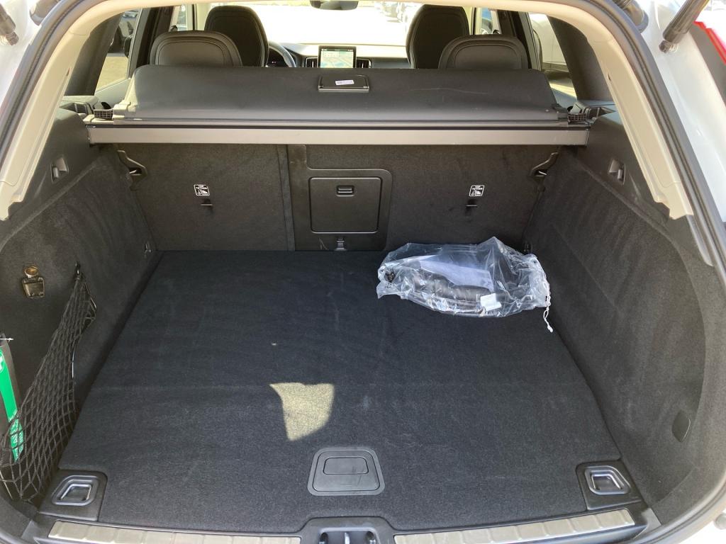 Bild 12: VOLVO PKW XC60 Plus, T6 eAWD Plug-in Hybrid, Elektrisch/Benzin, Dark
