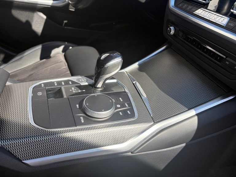 Bild 8: BMW 330e xDrive Touring G21 XB1