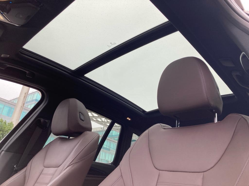 Bild 13: BMW iX3 M 73,8kWh Sport