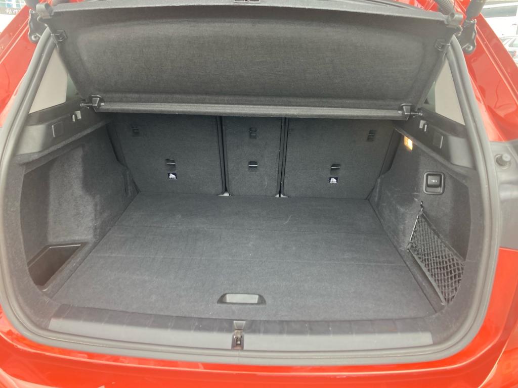 Bild 12: BMW X1 sDrive18i