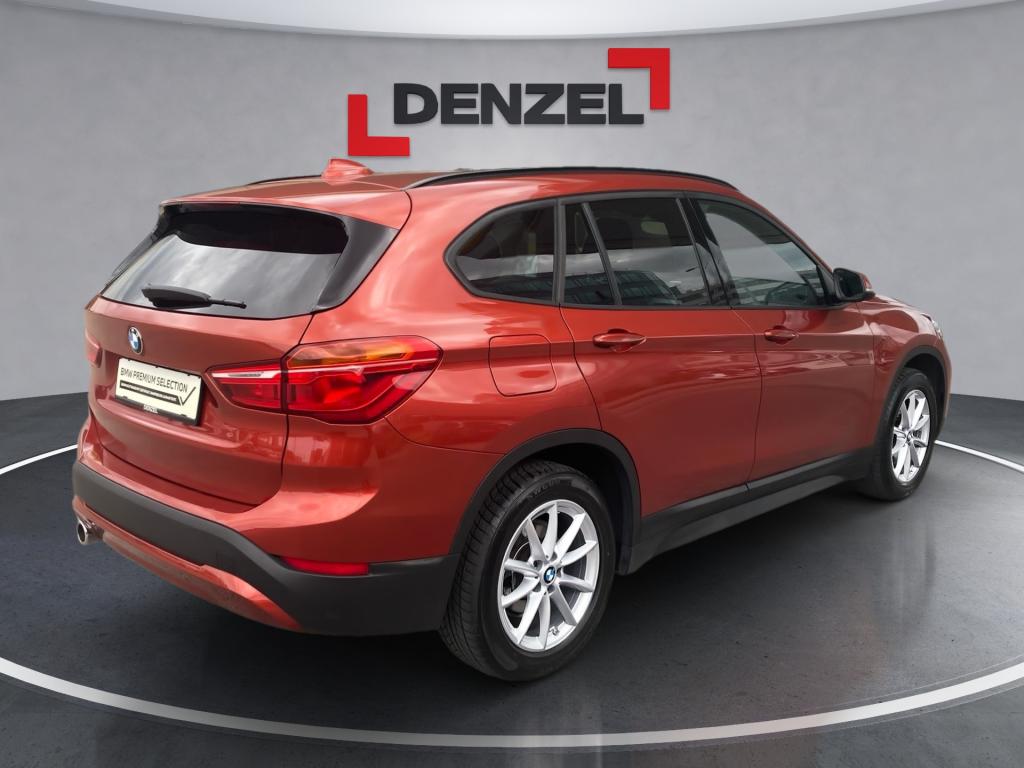 Bild 3: BMW X1 sDrive18i